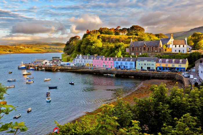 Picture of colourful houses in Skye