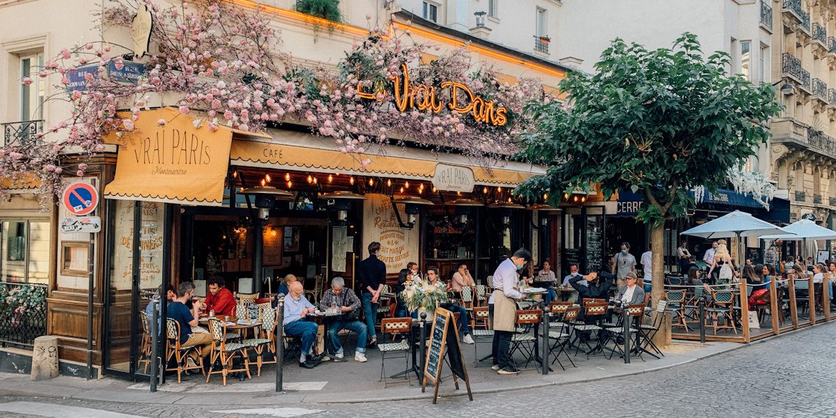 Paris cafe