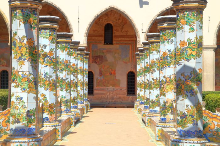 Colourful cloisters in Naples 